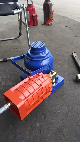 đội tay 50 tấn gắn bầu hơi nằm ngang. a,e cần báo e nha. 