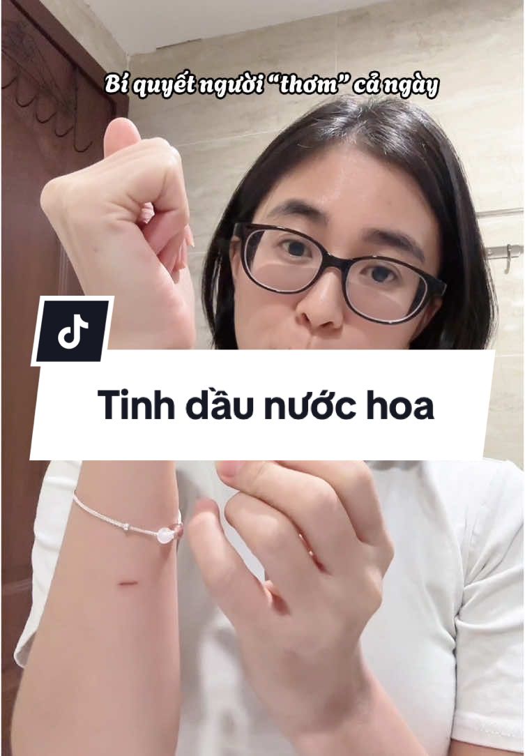 Không ấy mình đổi thử sang tinh dầu nước hoa dạng lăn này nhé, thơm và bám mùi dai dã man #jubile #tinhdaunuochoaphap #nuochoathomlau #tinhdaunuochoanu #nuochoanu #hienngangreview✅ #review #viral#virhuong 