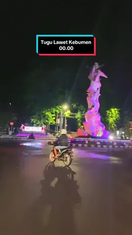 Kebumenmu ngendi lik? #kebumen #kebumenkeren #kebumenkeren #kebumenpride #kebumen24jam #kebumeninfo #kebumenberiman #kebumenhits #kebumenngapak #kebumenstory #tugulawetkebumen #malam #night #jalan #jalanjalan#explore #kota #0000 #midnight #citylights #trending #fyp #fypage #fyppppppppppppppppppppppp #gapernahfyp #viral #story #kampunghalaman #rindu #rindukampung #pulangkampung #pulang 