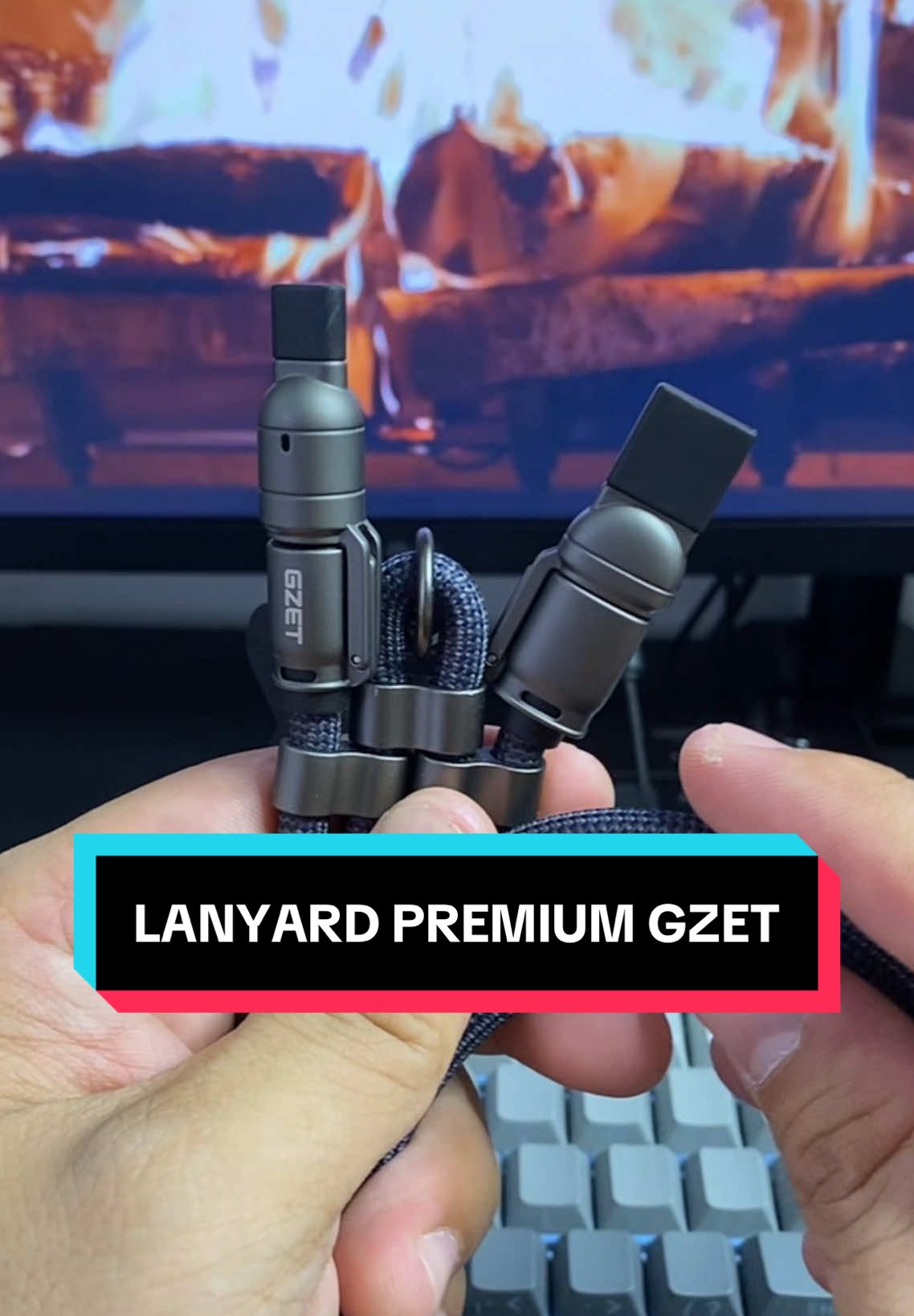 LANYARD KABEL DAYA GZET  Deskripsi Produk: - Kabel Lanyard + Kabel Data Charging 4 in 1 adalah solusi praktis dan multifungsi untuk kebutuhan pengisian daya dan transfer data kamu. - Produk ini memadukan fungsionalitas, kenyamanan, dan daya tahan. - memungkinkan kamu untuk mengisi daya dan mentransfer data ke berbagai jenis gadget, mulai dari smartphone hingga tablet, dengan cepat. Fitur dan Keunggulan Kabel Lanyard GZET: >Panjang Kabel yang Dapat DisesuaikanKabel ini memiliki panjang 150 cm yang bisa disesuaikan sesuai kebutuhanmu, memberikan fleksibilitas dalam penggunaan sehari-hari. >Dapat Dijadikan Lanyard HP Kabel ini dilengkapi dengan fitur lanyard, memudahkanmu untuk membawanya ke mana saja menjadikannya pilihan sempurna untuk kamu yang sering bepergian kabel 4-in-1 Multifungsi keunggulan yang membuat kabel ini premium: 1. Real kabel 240W 2. ⁠multy konektor 4 in 1 . 1 kabel aja bisa untuk semua jenis hp, semua jenis colokan (kecuali colokan micro jadul) 3. ⁠Support semua jenis adapter & Hp fast charge 4. Kualitas kabel 3x lebih tebal , anti putus, anti kusut. 5. ⁠Bisa di atur panjangnya untuk jadikan lanyard. 6. ⁠Garansi 12 bulan rusak ganti baru + free ongkos retur jika ada kendala 1 minggu sejak pembelian Bonus pouch kabel + bonus patch strap Mendukung empat jenis konektor: - Type C ke Type C (240W MAX) - Type C ke Lightning (27W MAX) - USB A ke Type C (66W MAX) - USB A ke Lightning (12W MAX) 👉Desain Kuat dan Tahan Lama Kombinasi bahan Copper Core Wire untuk konduktor dan pelindung luar dari Zinc Alloy serta Polyester Braided Wire membuat kabel ini tahan lama, kuat, dan tahan terhadap kerusakan akibat gesekan. 👉Kecepatan Transfer Data yang Cepat Kabel ini mendukung transfer data dengan kecepatan hingga 480Mbps, memastikan kamu dapat mentransfer file dengan cepat dan efisien. 👉Mendukung Pengisian Daya Ultra Cepat Dengan kemampuan pengisian hingga 240W untuk perangkat yang mendukung, kabel ini memungkinkan pengisian cepat dan efisien, sehingga menghemat waktumu. Spesifikasi : • Panjang Kabel : 150cm (dapat disesuaikan) • Diameter Kabel : 6mm • Bahan Konduktor : Tembaga (Copper Core Wire) • Bahan Luar : Zinc Alloy + Polyester Braided Wire • Berat : 109 gr • Kecepatan Transfer Data : 480Mbps • Dukungan Pengisian Cepat : Type-C -> Type-C: 240W MAX Type-C -> Lightning: 27W MAX USB A -> Type-C: 66W MAX USB A -> Lightning: 12W MAX #lanyard #lanyardhp #gzet #gzetlanyard #lanyardgzet #gzetlanyardpremium #lanyardpremium 