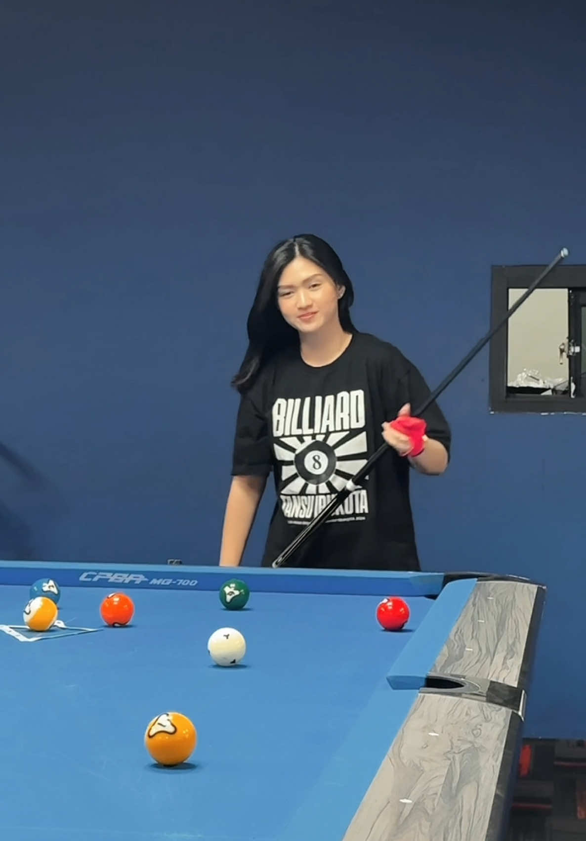 Got your eyes on the game... or just on me?👀🎱 #fyp #billiard #foryoupage #salambilliardtanpajudi #tangerang #billiardindonesia🎱 