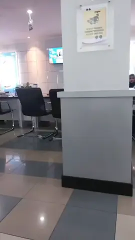 masih 30 lebih antriannya.... gara2 atm ga pernah dipakek, brimo nya juga ga bisa buat transaksi🤣🤣lek ga ngene ga nang bank bri jember🥲