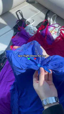 Hey,it me 🥰👋#fashion #womanclothing #TikTok #fyp #tops #style 