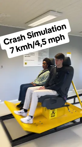 Crash Test 7 km/h. To the beat of the drum. #mrtraffiq #trafikkskole #drivingschool #drivinglessons #driversed #crash #car #test #simulation #simulator #fyp #foryou #seatbelt #sarpsborg #fredrikstad #greåker #norway 
