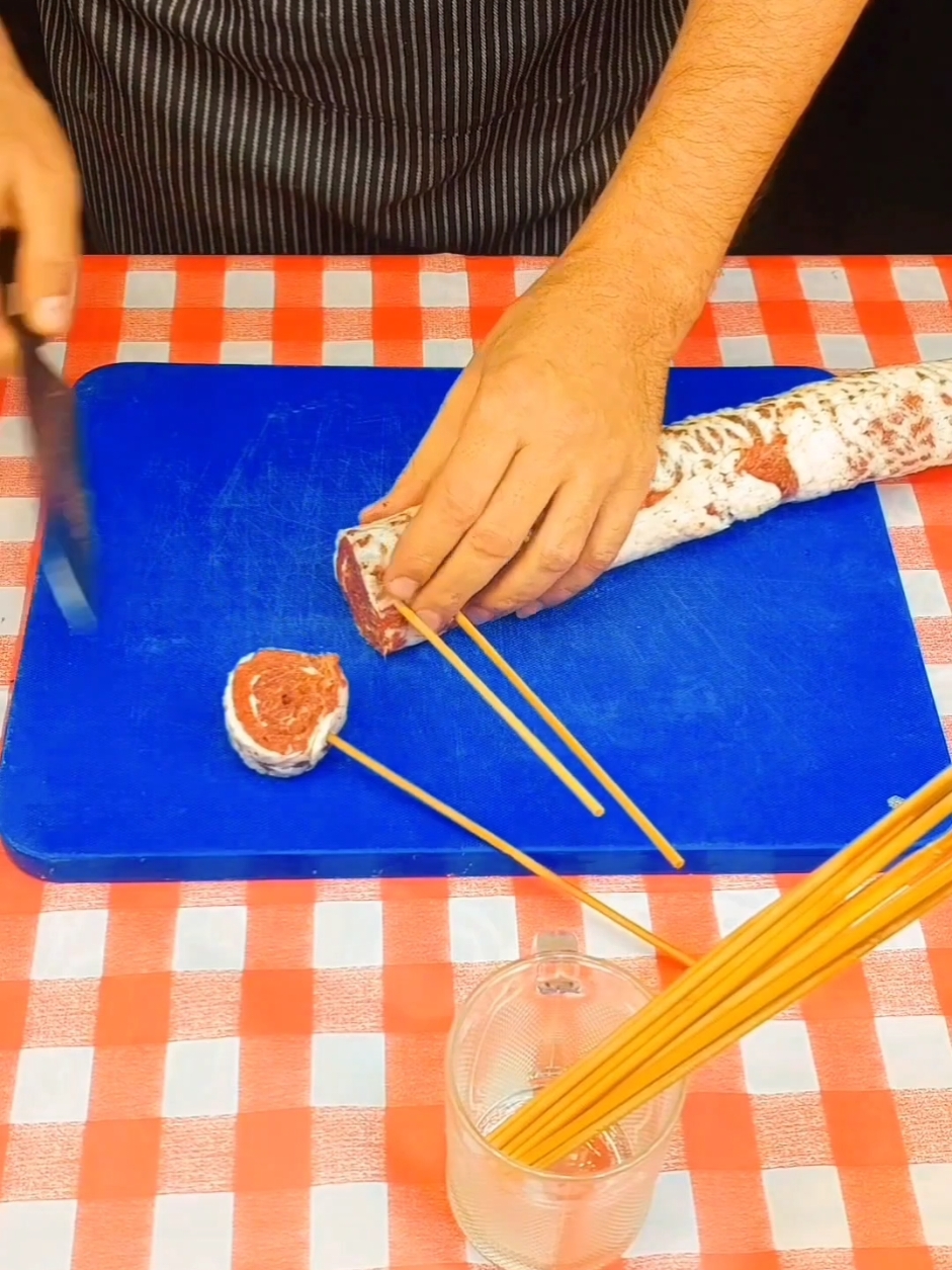 بوراك كاك 🐔 كاك 🐔  طرب وكفته فحم #كباب #طرب #وصفات_سهله #تيك_توك #TikTokLIVE #saudiidol 