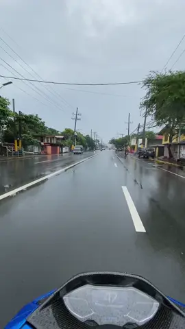 Mondaze 🌧️ #pcx160 #pcx160ล้อ17แต่งสวย #rainyday #trend #fyp 