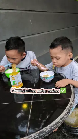 Bongkar rahasia agar anak-anak makan lahap dan ga pilih-pilih makanan dengan madu @sohoney.jr ❤️ #sohoneyjr #sohoney_jr #nafsumakananak #solusianakgtm #vitaminanak #vitaminsohoneyjr #anakmakanlahap #anaklahapmakan #anaklahapmakan #bayilucu #anakgtm #gtm