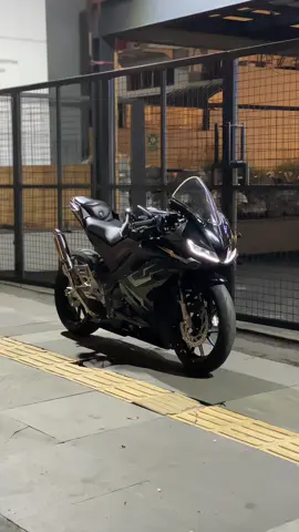 Modif 1jt udah ganteng gini ya😋#r15v3 #4u #fypシ゚viral #xyzbca 