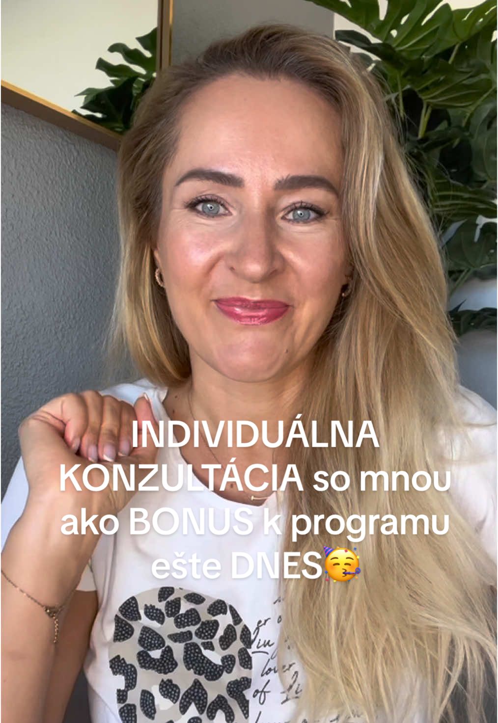 TADÁÁÁ🥳💃 Moja vnútorná žena rozhodla ( čože? pozri posledné live😉), že k programu (Ne)konečne spokojná s mužom💃 získaš pri kúpe do DNEŠNEJ POLNOCI INDIVIDUÁLNU KONZULTÁCIU so mnou ako DARČEK🎁🥳 A zároveň, špeciálna cena bude platiť do 31.12.2024! potom sa zvýši✅ Vieš, ono je to v živote tak, že často neveríme, že môžeme niečo dosiahnuť, lebo nás brzdí strach a pochybnosti. Avšak, iba ak urobíme NIEČO INAK ( ideálne ak už to niekto odskúšal a s úspechom😉), začne sa nám v reálnom živote diať INAK🗝️🔥. Takto to je💯 P.s.: Ak chceš overený postup ako byť vo vzťahu vnímaná, vypočutá a milovaná, napíš mi di komentu ❣️”VZTAH” ❣️a ja ti pošlem odkaz na môj program s tými najlepšími podmienkami. Teším sa na teba🫶 Kristína #vztahy #vztah #zeny #zena #komunikacia 