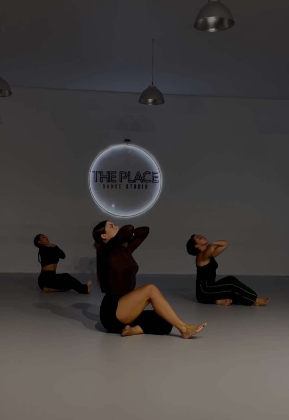 por si acaso alguien pregunta 🩷 coreografía de @An_Choreographer @The Place Dance Studio Madrid <3 #dance #contemporary #modern #parati #fyp #choreography #danceclass #valeriacastro #dancer #choreo 