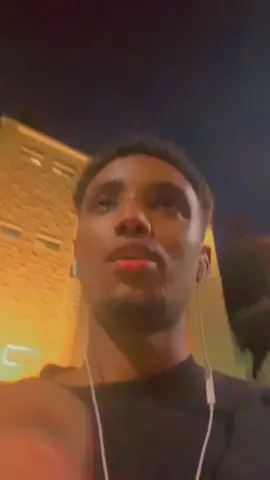 عاشق الطبران 🤣🤣🤣 #الشعب_الصيني_ماله_حل😂😂 