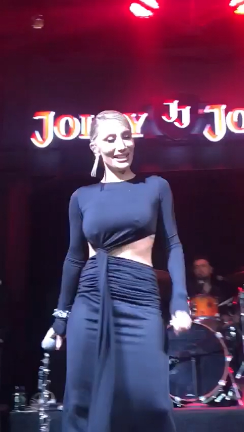 İrem Derici 🥰 #beniöneçıkar #kesfetteyizzZZZ  #tiktok #iremderici  #fsylaaahhhh 