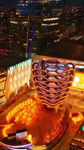 Welcome to the City Of Lights, New York 🗽  @Alina Rose 🥀  @Sophia Johnson 🥀  #chicago #nyclife #fpv #america #manhattan #manhattannewyork #nyc #newyork #nycapartment #usa #foryoupage #foryourpage #foryou #america