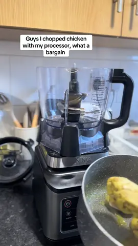 3 in 1 Ninja blender + food processor  Click on buy here to get yours