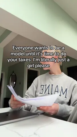 I actually cant do it. Its the most daunting and most anxiety enducing thing ever i hate it 🥲😭#modelling #model #selfemployed 