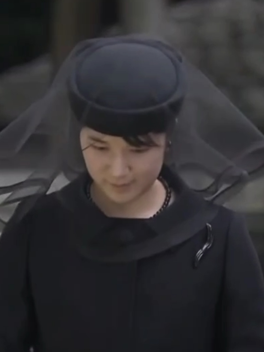 Princess Aiko at the recent funeral of Princess Yuriko of Mikasa Princess Aiko at the recent funeral of Princess Yuriko of Mikasa who was the great aunt of Emperor Naruhito. 