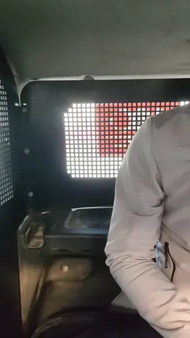 Belki Biraz Üşürüz Ama Özgür Günlerde Görüşürüz 🪽🕊✌️ #mapus #cezaevi #mahkum #enver #yilmaz #daye #polis #kelepce #storylikvideolar📌 @Enver Yılmaz 