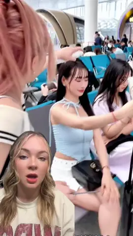 Seriously my favorite hair dry shampoo I’ve ever used🥰🥰 #dryshampoo #dryshampoopowder #madeintheusa #womenownedbusiness #SmallBusiness #hairvolume #healthyhair #washless #hairtraining #bighair #goodhair #naturaldryshampoo #hairproducts #halovida #dryshampoohack #dryshampootutorial #dryshampoolife #blackfriday #blackfridaydeals #tiktokshopblackfriday 