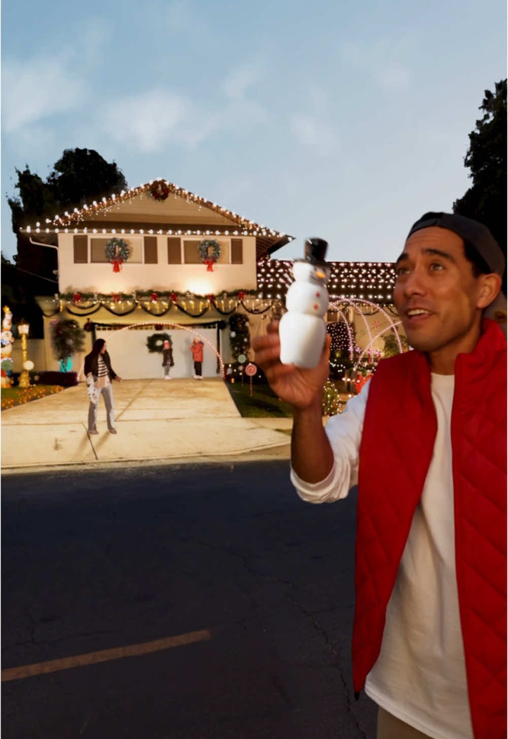 Tis the season🌲❄️ to be a good neighbor #StateFarmPartner 