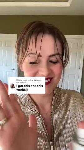 Replying to @Jasmine Wang Seriously my favorite hair dry shampoo I’ve ever used🥰🥰 #dryshampoo #dryshampoopowder #madeintheusa #womenownedbusiness #SmallBusiness #hairvolume #healthyhair #washless #hairtraining #bighair #goodhair #naturaldryshampoo #hairproducts #halovida #dryshampoohack #dryshampootutorial #dryshampoolife #blackfriday #blackfridaydeals #tiktokshopblackfriday 