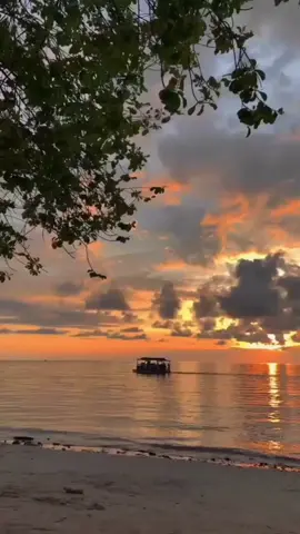 Good night fbpro #malamstory #malam #fbprofyp #trend #reelsfbpro #CapCut 