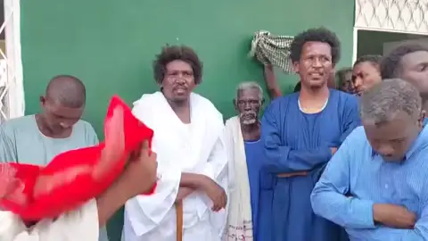 بسم الله الرحمن الرحيم  وجب القيام أداء تلاميذ المدرسه القادرية العركيه ب طيبة الشيخ عبدالباقي في مقام سيدي الشيخ دفع الله المصوبن  لدي زيارة رئيس السجادة القادرية وخليفة العركيين مولانا الشيخ الريح الشيخ عبدالله ازرق طيبة ل اهل ابوحراز ٢ سبتمبر ٢٠٢٤م  توثيق التلميذ القادري الفقير يوسف الفكي مصطفى نورالدين طيبة الشيخ عبدالباقي