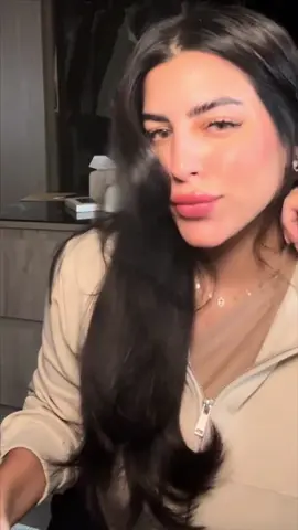 الفوليوم اللي ما يجيبه أي جهاز😍 الفرشاة النحيفة سهلة وسريعة وبدون صوت!❤️❤️ اطلبيها الآن 🛍️ #كلارا #clara #hairtutorial #تتوريال #hairstyles #grwmhair #فوليوم #grwm