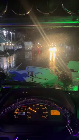 #hino300 #euro4 #tiktoksulawesi #fariasitruck #sopirtrukpunyacerita #manadopunya #sihijau💚 