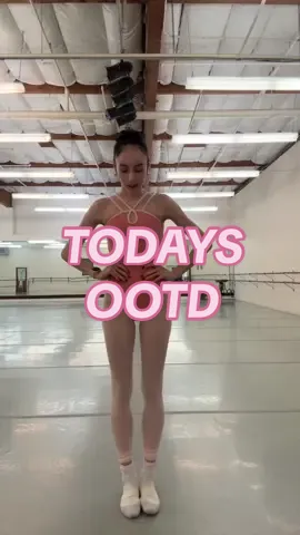 Todays ootd! #ballerina#OOTD#warmups 