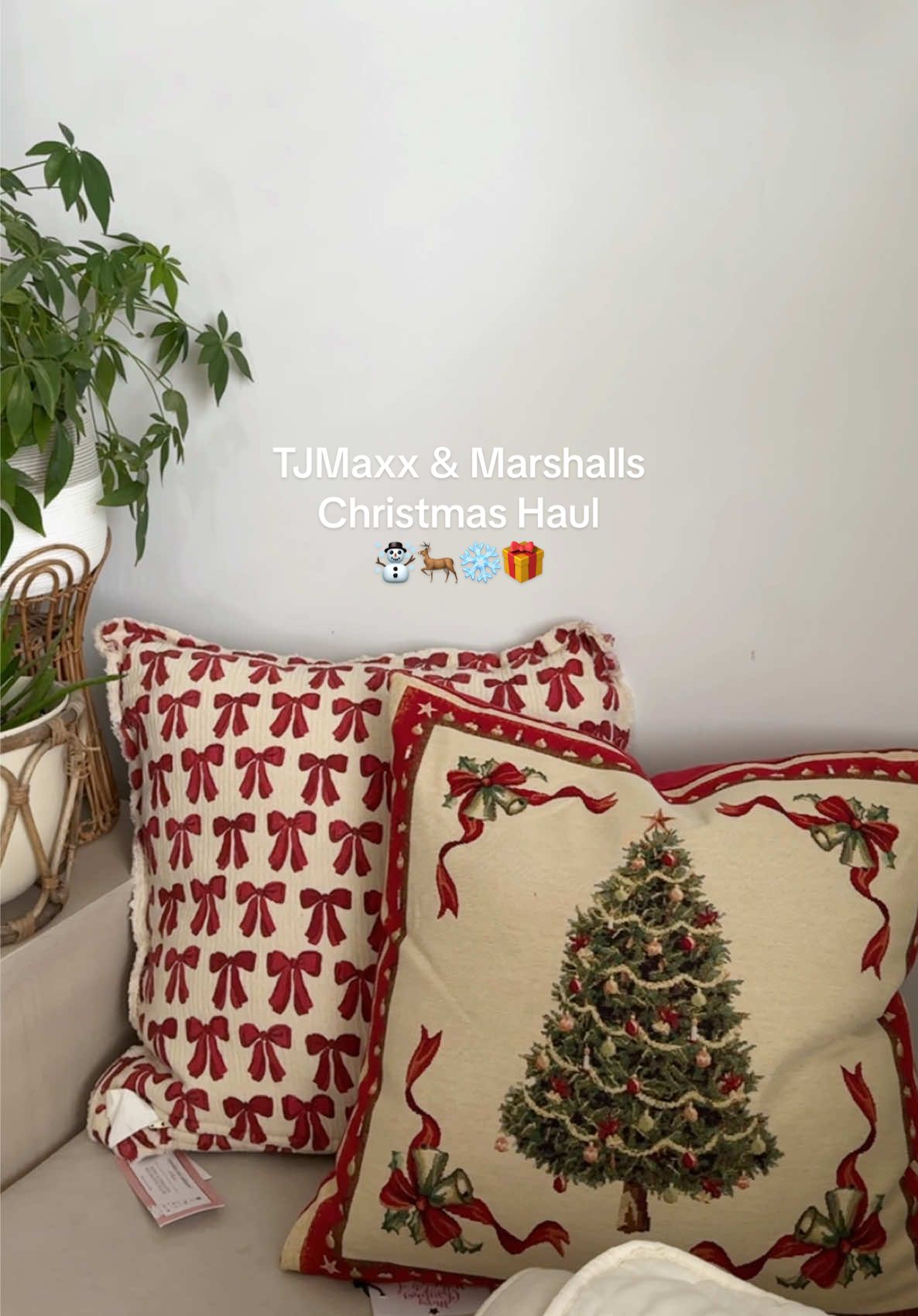 IM OBSESSED ♥️ #tjmaxxhaul #tjmaxxfinds #homegoodshaul #homegoodsfinds #christmasdecor #homegoodschristmas #tjmaxx #haul #christmashaul #coquette #coquetteaesthetic 