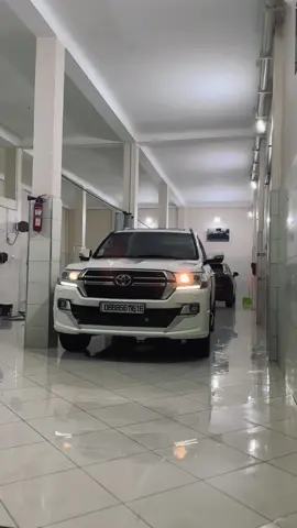 #شعب_الصيني_ماله_حل😂😂 #oued_souf #toyota #v8#حي الرمال