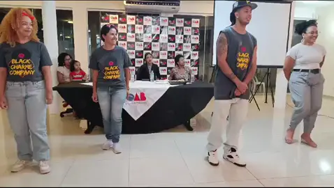Apresentação na OAB de Pindamonhangaba referente ao Dia da Consciência Negra 2024 @Jeferson Almeida @Grazi Batista #blackcharme #bailecharme #BlackMusic #dance #passinho #coreografia #tutorial #rnb #consciencianegra #oab #pindamonhangaba 