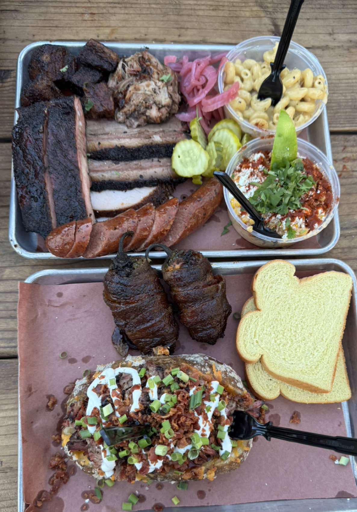 The food was insane 😳 so good 9/10!! #barbeque #bbq #food #tastetest #mukbang #try 