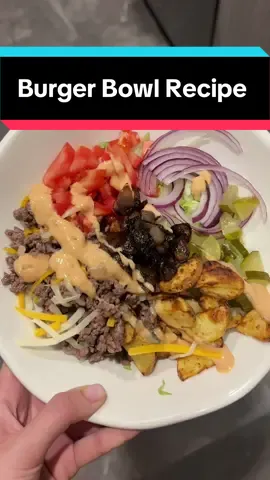 Now that i moved and have a real kitchen… chef nina has emerged. 🧑🏽‍🍳🍔🥗 #burgerbowl #bowlofmeat #healthydinner #healthydinnerideas #traderjoesdinner #traderjoesdinnerideas #cheapdinner #healthyrecipes #hamburgerbowl 