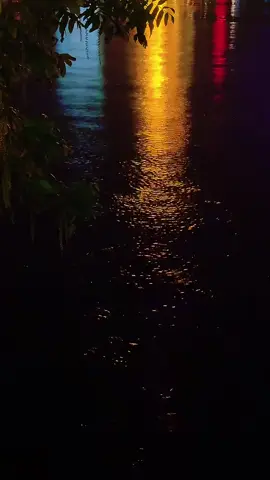 The night of the Sun and Moon Twin Pagodas is a flowing scroll of art, a beautiful poem, leaving one lingering and intoxicated.#TravelChina #Guilin #GuilinScenery #ExploreGuilin #Tourism #BeautifulDestinations #yangshuo #travelguilin 