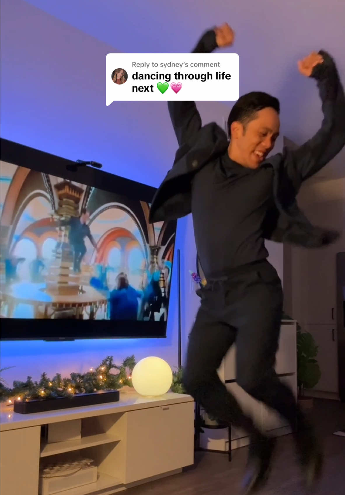 Replying to @sydney Dancing through life 💙 Transitions next? (dc: @Christopher Scott) @Wicked Movie @Wicked The Soundtrack #wicked #dancingthroughlife #jonathanbailey #choreography 