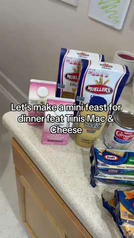 Our Mini Monday Feast #fyp #fy #foryoupage #fypシ #fyppppppppppppppppppppppp #trending #viralvideo #zxybca #feast #foodtiktok #foodies #thanksgiving #FoodLover #cooking #cookingathometiktoktv #mealprep #mealprepideas #mealideas #housewifelife #housewifesoftiktok #housewifelife #housewifetiktok #husbandwife #husband #tinismacncheese #tinitinitini #macandcheese #macandcheeserecipe 