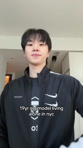 nyc weather is so bipolar… i got sick🤧