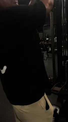Went good at the gym today, time to get big let’s go!! #fyp #mirin #chest #back #biceps #raw #rawnutrition #gettingswole #gains #srs #boom #gym #GymTok #gymwork