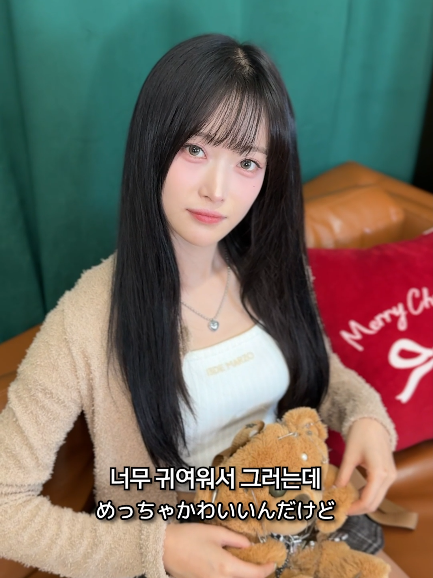 언니..너무 귀여운데.. 만져도 돼요??👉🏻👈🏻 #H1KEY #하이키 #ハイキー  #SEOI #HWISEO  #서이 #휘서  #ソイ #フィソ