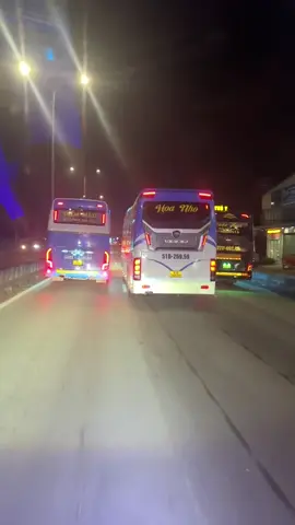 Ql1A CUỘC SỐNG VỀ ĐÊM🚍🇻🇳#xekhachvietnam🇻🇳 #damexekhach #xekhachvedem #xekhachtaynguyen #xekhachmientrung #xuhuongtiktokvietnam🇻🇳😊❤️🇻🇳 #xuhuongtiktok #xuhuong 