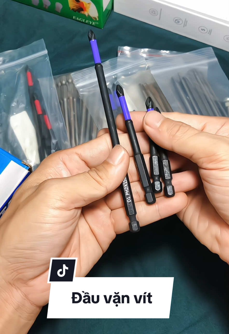 Bộ 4 đầu vặn vít từ tính chống trượt thép S2 dùng cho máy khoan và máy chuyên vít. #dauvanvit #vanvitchongtruot #dauvanvitganmaykhoan 
