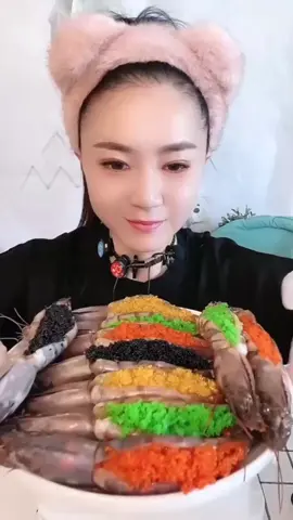 FOOD EATER ASMR 