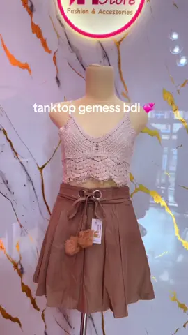 offline store 📍jl.pulau damar no 15a #bajulampung #bajucewekkekinian #outfitideas #jeanshighwaist #bajuseksoy #feminim #ootdfashion 