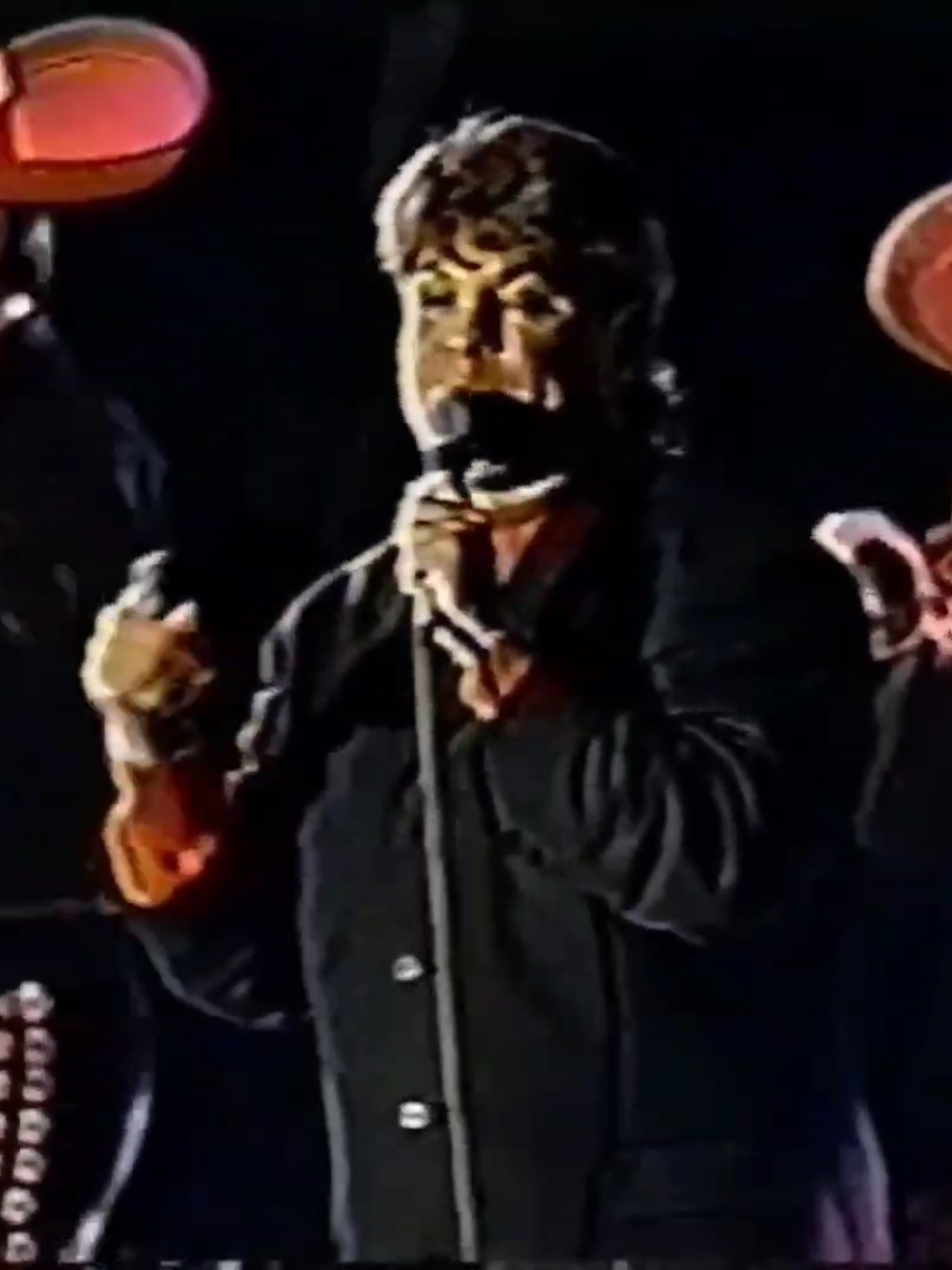 Juan Gabriel  Yo trataba una casada #juangabriel #yotratabaunacasada 