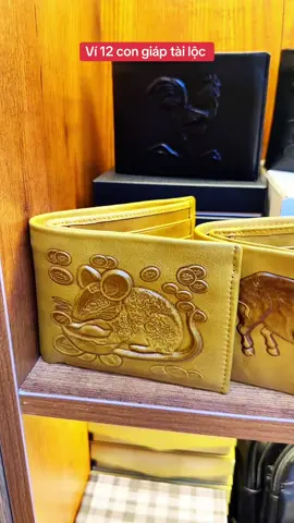 Với 12 con giáp tài lộc may mắn làm từ da bò nguyên tấm phong thủy và bền bỉ ##onehlstore##vi12congiap##vitheotuoi##vidabo##vidanam