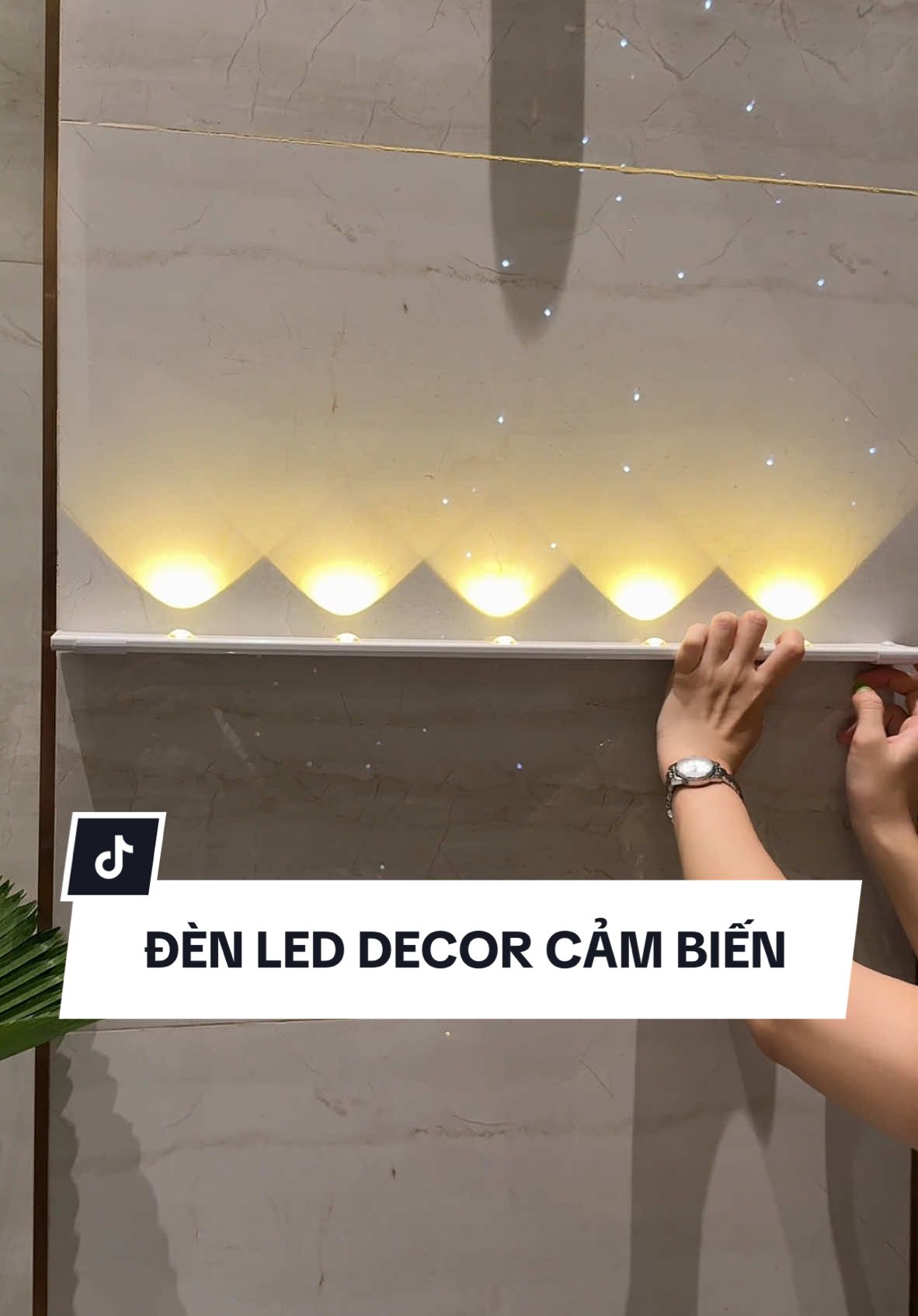 Trả lời @Thư Thư Cám ơn em. Yêu decor thì không thể bỏ qua đèn.led.decor cảm biến.này #denled #dendecor #dentrangtri #denledkimcuong #denledkimcuong40m #decor #trangtri #dogiadung #tiemmerio 