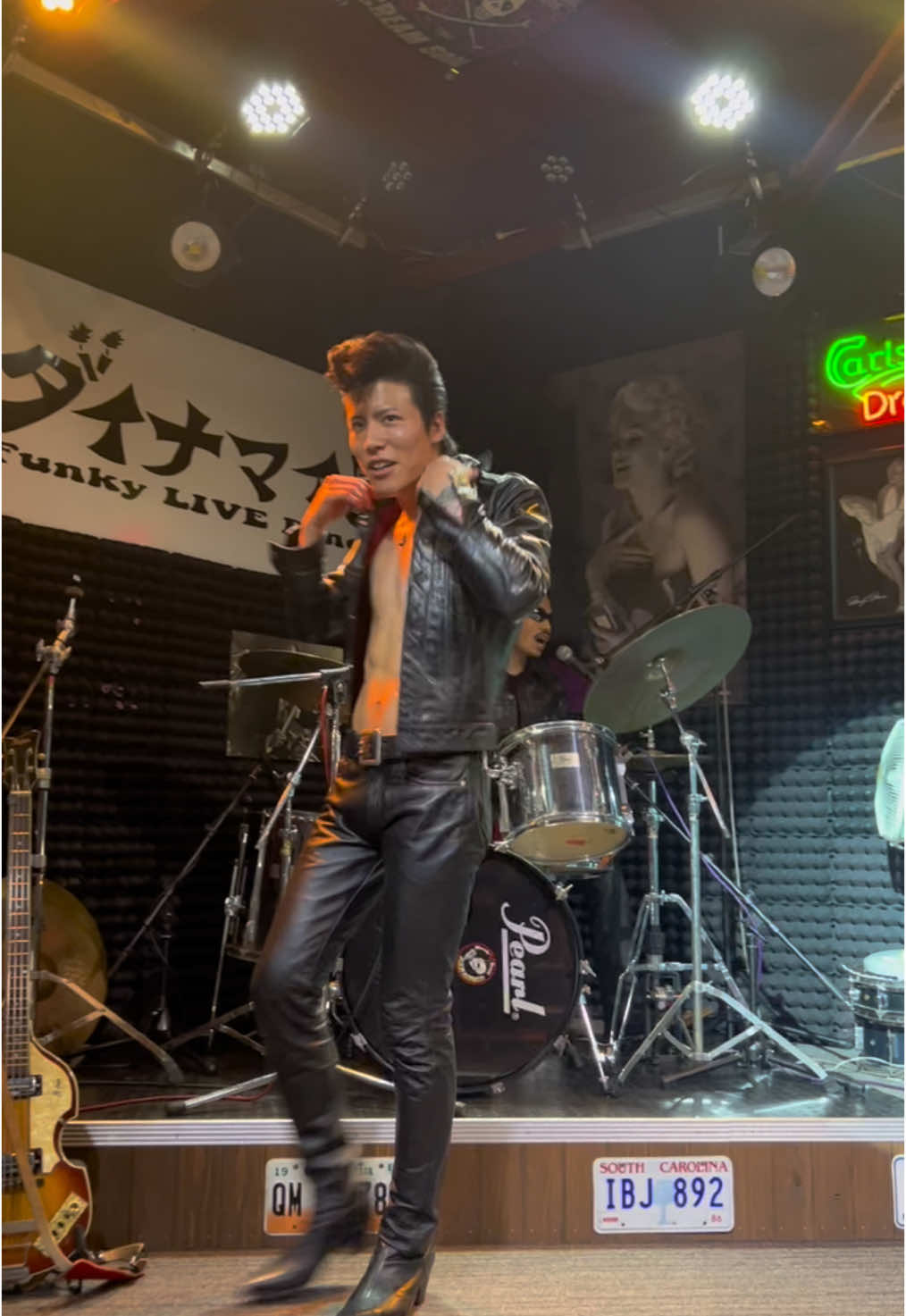 最近行けてないから前に撮ったやつ載せる🕺⭐️ #johnnypandora #rocknroll #リーゼント #革ジャン #samurairocknroll #rocknroller #johnnydaigo 