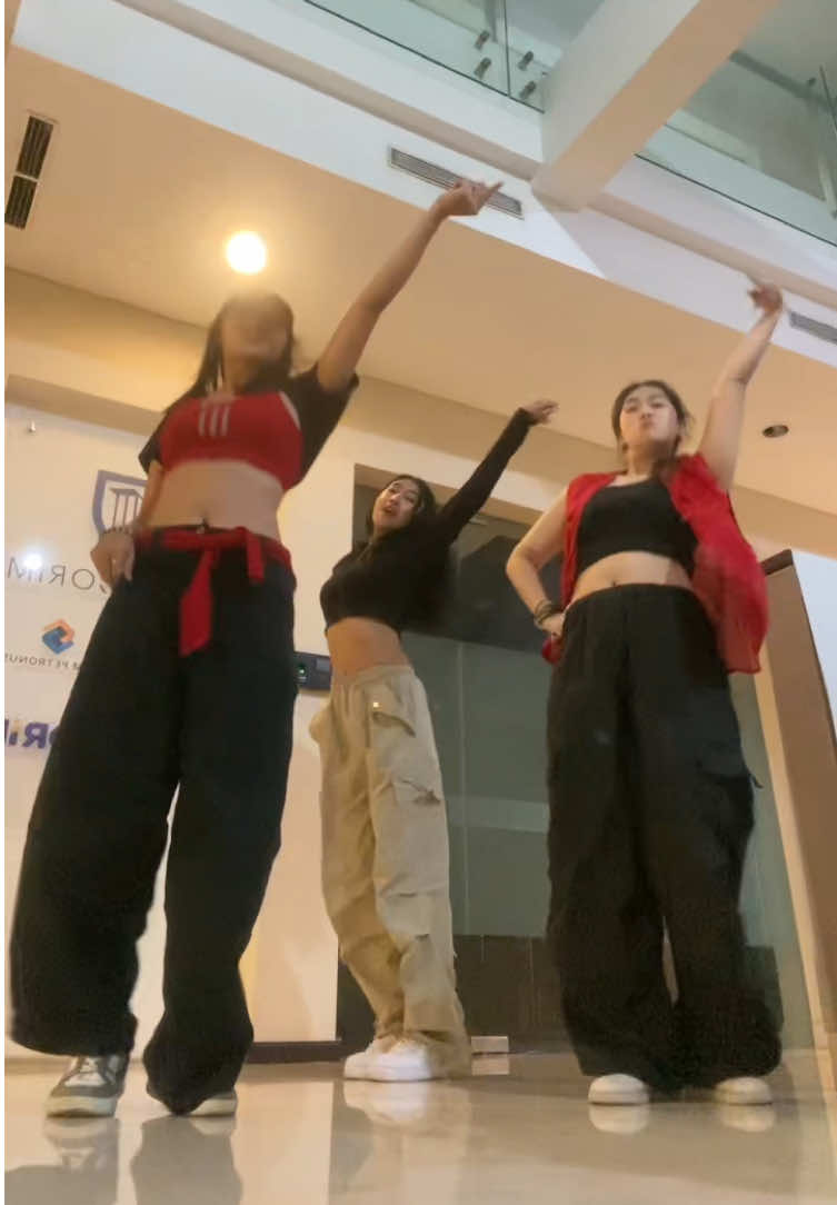 last chrismast….dc by @🌳SHUKI🌳  #dance #lastchristmas #xyzbca 