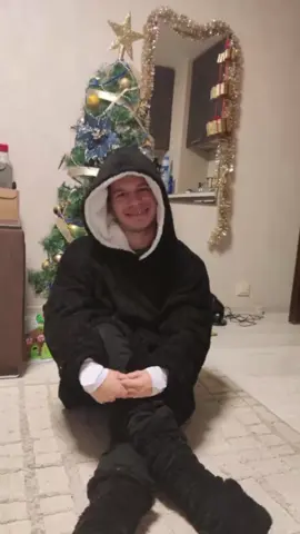 Честит и усмихнат декември на всички! 😊